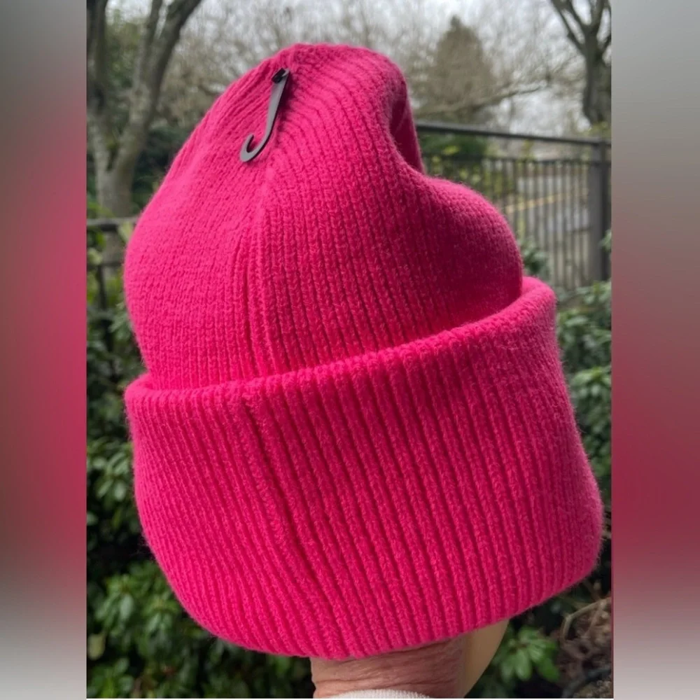 Kurt Geiger Vibrant Pink  Beanie. - Picture 5 of 15